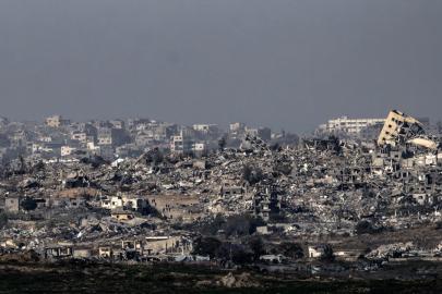 Soykırımcı İsrail'in Gazze'ye saldırılarında can kaybı 72 bin 742'ye yükseldi