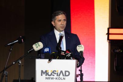 AK Parti Genel Başkan Yardımcısı Sırakaya: "Avrupa'daki Türk müteşebbisler 750 bin kişiye istihdam sağlıyor"