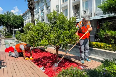 Antalya Büyükşehir’den Kemer Liman'a bakım onarım