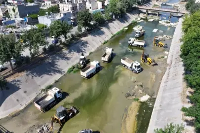 ASKİ'den Sarıçam Deresi’nde kapsamlı temizlik