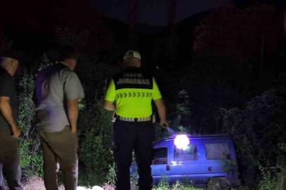 Freni patlayan araç bahçeye uçtu, sürücü yaralandı
