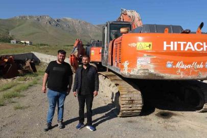 Gasp edildiğini iddia ettikleri 40 milyonluk iş makinelerini dağın başında buldular