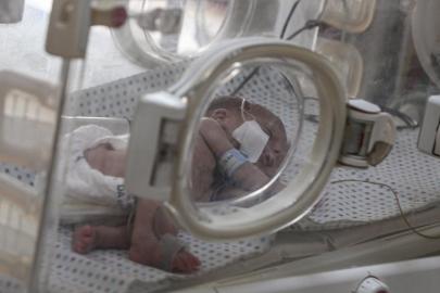 Soykırımcı İsrail, 17 binden fazla hastanın tedavi için yurt dışına çıkışını engelliyor