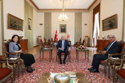 TBMM Başkanı Kurtulmuş DEM Parti İmralı heyetiyle bir araya geldi