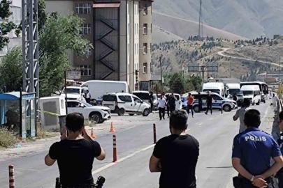 Bitlis’te otobüs durağında şüpheli paket alarmı