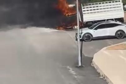 Elazığ’da pikap alev topuna döndü
