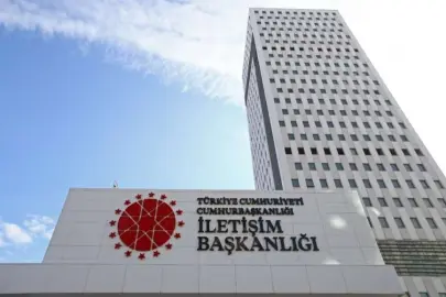 İletişim Başkanlığı: Son bir ayda FETÖ ile irtibatlı 2 bin 702 sosyal hesaba erişim engeli getirildi