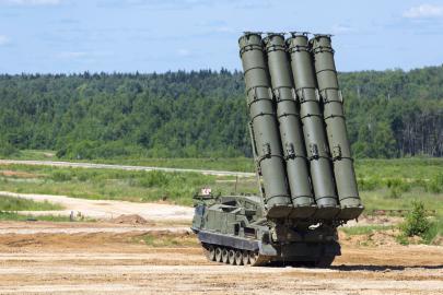 S-400 hava savunma sistemi özellikleri: Türkiye'de de bulunan S-400 hava savunma sisteminin menzili kaç, özellikleri neler?