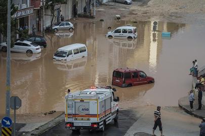 26 il için sarı ve turuncu kodlu uyarı. Sel ve su baskınlarına dikkat