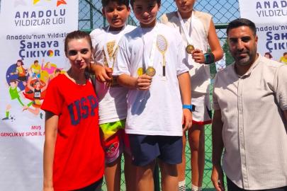 Elazığ tenis takımı finale yükseldi