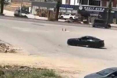 Elazığ’da lüks otomobiliyle drift yapan sürücüye 140 bin lira ceza