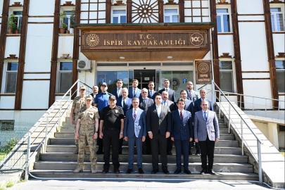 Erzurum Valisi Aydın Baruş’tan İspir ilçesine çıkarma: Yatırımlar masaya yatırıldı