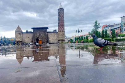 Meteoroloji’den Erzurum ve Ardahan için kuvvetli yağış uyarısı