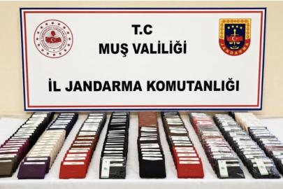 Muş’ta 825 bin TL değerinde sahte marka ürün ele geçirildi