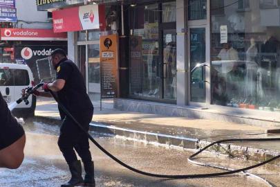 Sarıkamış’ta cadde ve kaldırımlar tazyikli suyla yıkanıyor