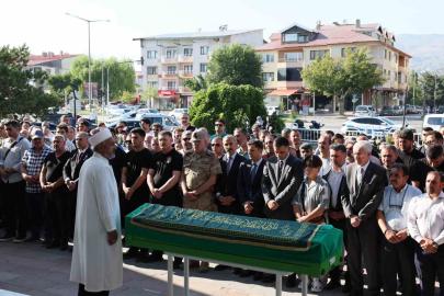Şehit babası Mehmet Zengin son yolculuğuna uğurlandı