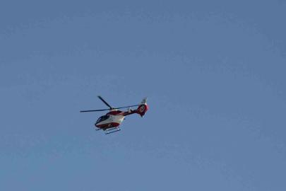 Bahçesaray’da perikardit hastası helikopter ambulansla Van’a sevk edildi