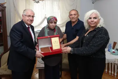 Bakan Güler, şehit Er Alaattin Buluç’un ailesini ziyaret etti