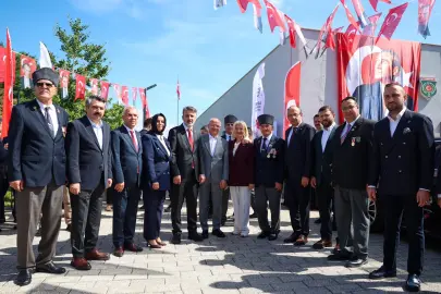 Başkan Vekili Biba, kahramanları anma törenine katıldı