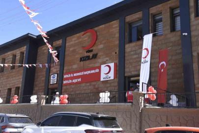 Bitlis’te Türk Kızılay Aşevi hizmete açıldı