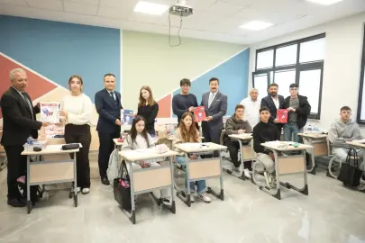 Bursa Yenişehir'de üniversite hazırlığa 3 bin kitap desteği