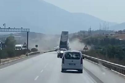 Dorsesini açık unutan tır EDS levhasını yerinden söktü