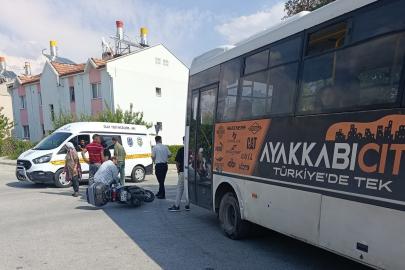 Erzincan’da midibüs ile motosiklet çarpıştı: 1 yaralı