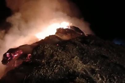Hakkari’de 5 bin ot balyası kül oldu