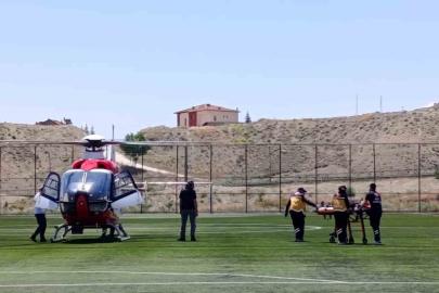 Kalp krizi geçiren 74 yaşındaki hasta hava ambulansıyla Malatya’ya sevk edildi
