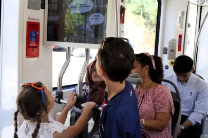 Kocaeli'de yolculuk kurallarını sevdirerek öğretiyorlar