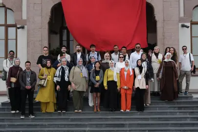 Konya'da “Kültür Yayıncılığı” temasıyla düzenlenen 5. Yayıncılık Yaz Okulu tamamlandı