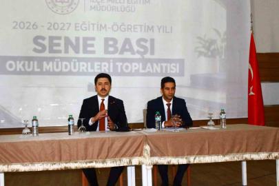 Malazgirt’te okul müdürleriyle yeni dönem toplantısı