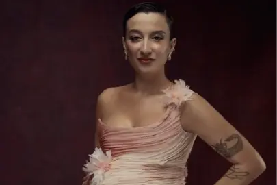 Melike Şahin 'Ölmem Ölemem' ile listeleri altüst etti