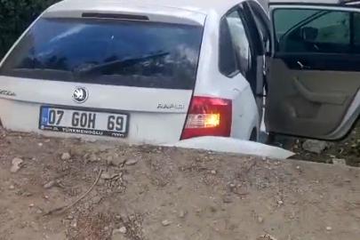 Otomobil bahçeye düştü: 2 yaralı