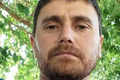 Otomobil refüje çarptı: 2 ölü