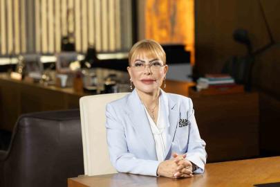 Prof. Dr. Yasemin Açık: "Dijital mecralardaki her sağlık önerisine inanmayın, kararı hekiminize bırakın"