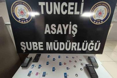 Sahte altınla kuyumcuları dolandıran 2 şüpheli yakalandı