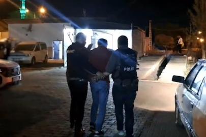 Tatvan’da araçta 1 kilo 700 gram skunk ele geçirildi