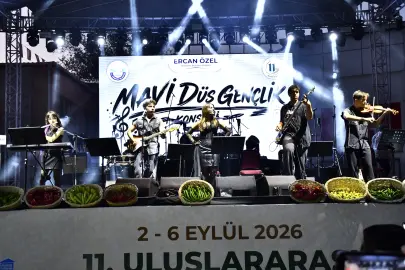 Yenişehir’in gençleri sahnenin tozunu attırdı