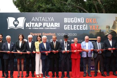 16. Antalya Kitap Fuarı kapılarını açtı