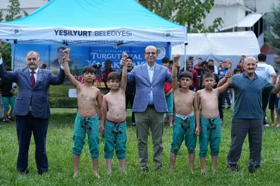 "21. Uluslararası Turgut Özal Karakucak Güreşleri" büyük bir coşkuya sahne oldu