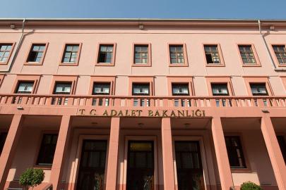 Adalet Bakanlığı: Fon soruşturması delillerin gösterdiği istikamette sürdürülüyor