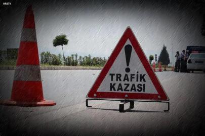 Afyonkarahisar’da iki otomobil kafa kafaya çarpıştı: 4 kişi hayatını kaybetti