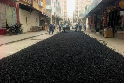 Akdeniz'de yağıştan zarar gören yollar onarılıyor