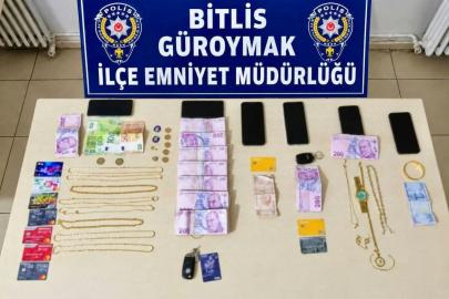 Altın kaplama zincirleri gerçek altın diye satan 6 şüpheli yakalandı