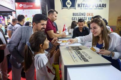 Antalya Kitap Fuarı'nı 1 milyon 173 bin 627 kişi ziyaret etti