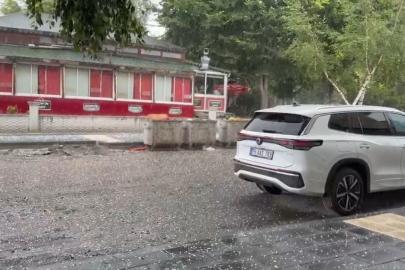 Ardahan’da sağanak ve dolu hayatı olumsuz etkiledi