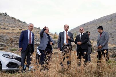 Belediye Başkanı Geçit: Kadiruşağı'ndaki köprülerimizi 2027 baharında tamamlayacağız