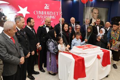 Burdur'da Cumhuriyet Bayramı resepsiyonu