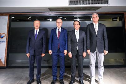 Defterdar Karayılan'dan ATB Başkanı Çandır'a ziyaret